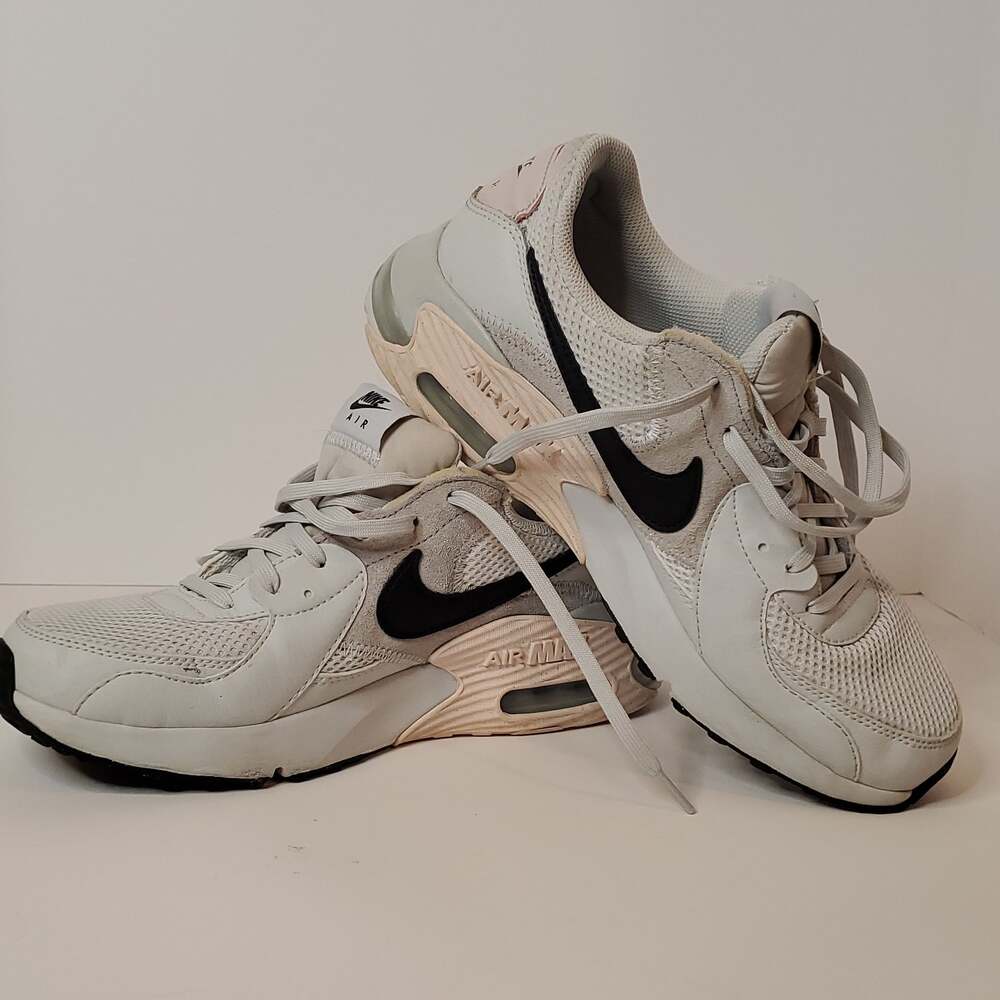 Nike - Picture 10 of 13